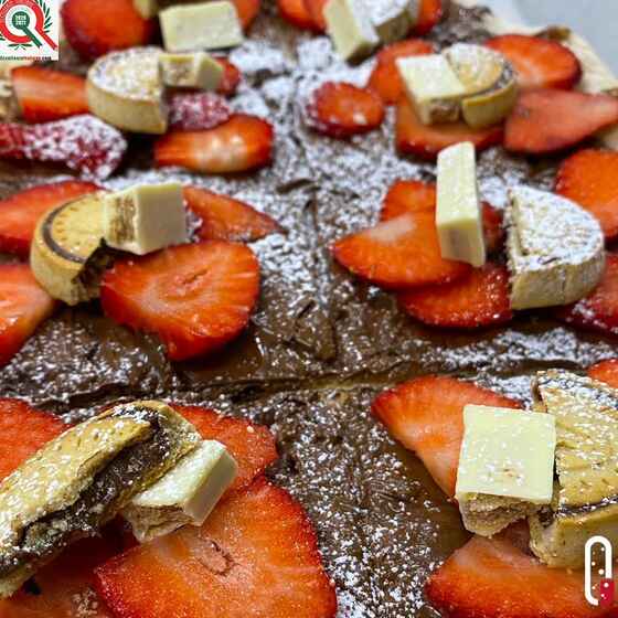 Pinsa dolce con nutella e fragole